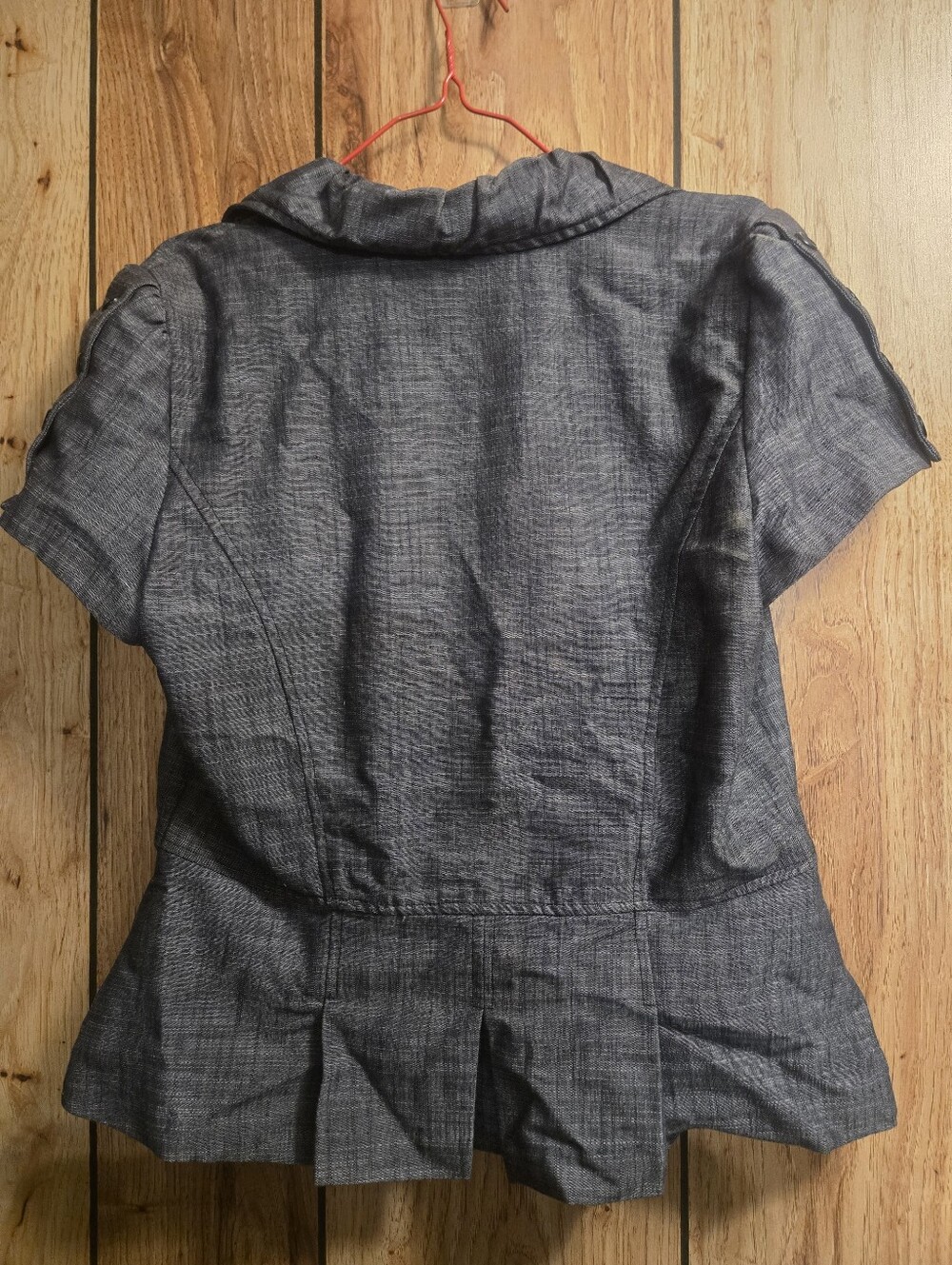 EUC Takara grey ruffled short sleeve cropped blazer XL - Picture 2 of 7